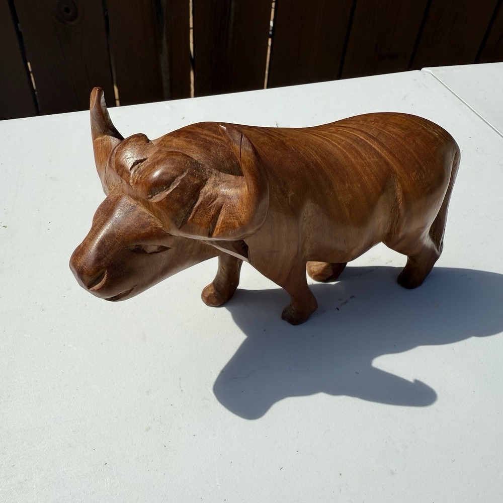 Vintage HAND CARVED‎ WOOD Steer Bull Cattle Wooden Figurine 6.25"L